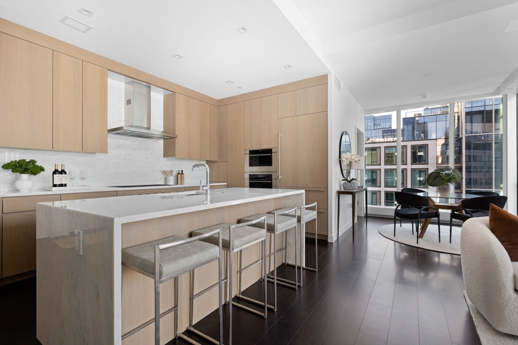 150 Seaport Blvd #12B in Boston