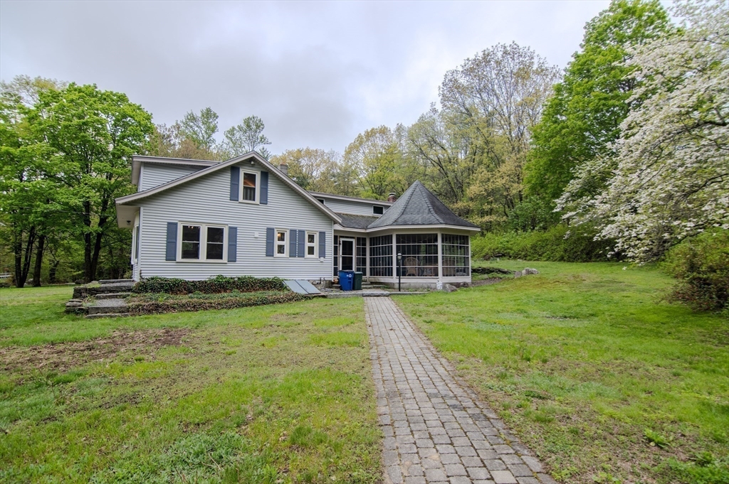 919 Chase Rd in Lunenburg