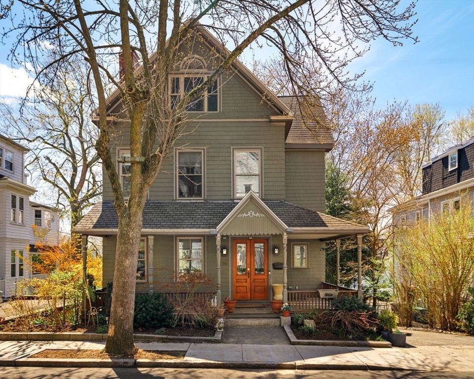70 Oxford St in Somerville