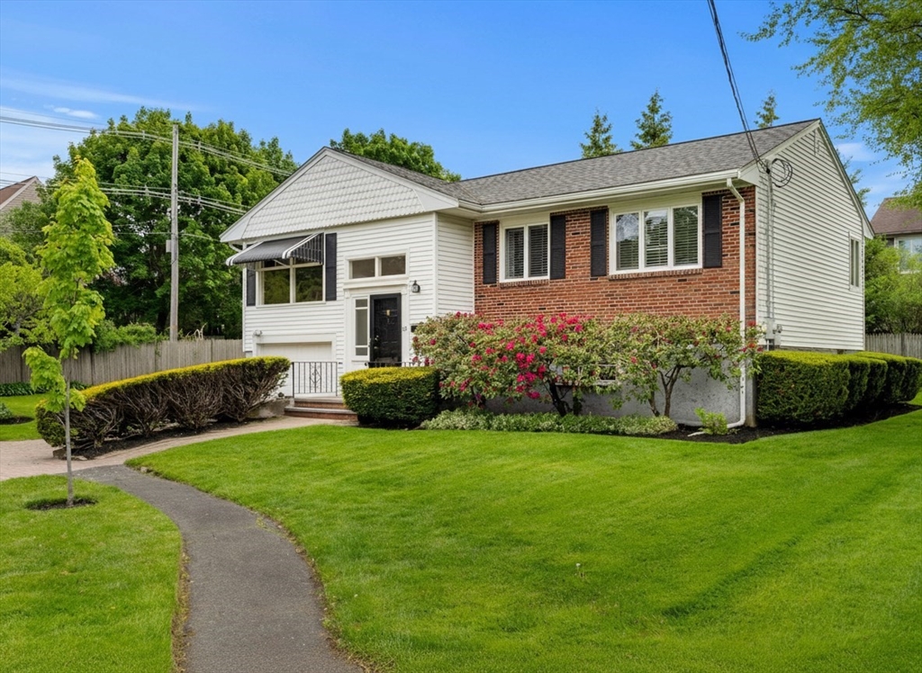 25 Countryside Ln in Marblehead