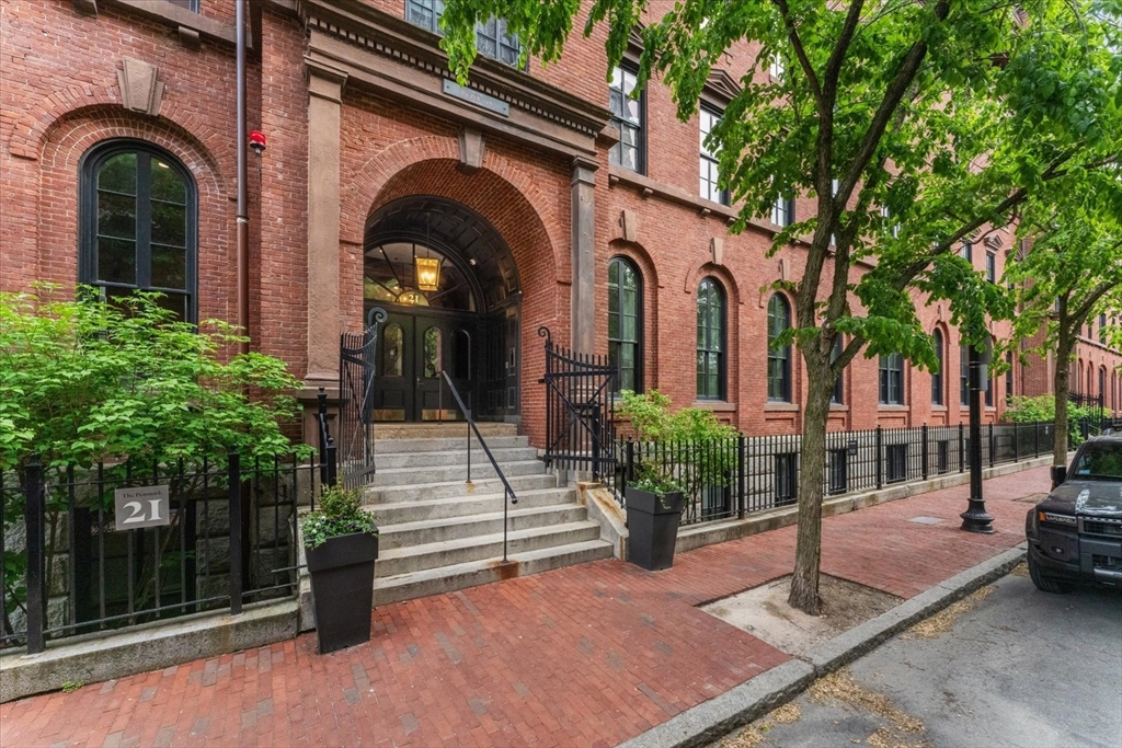 21 Father Francis Gilday St #314 in Boston