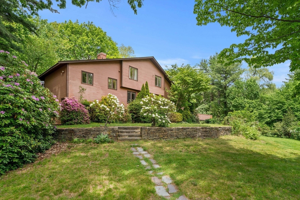 29 PINE RIDGE RD in Stow