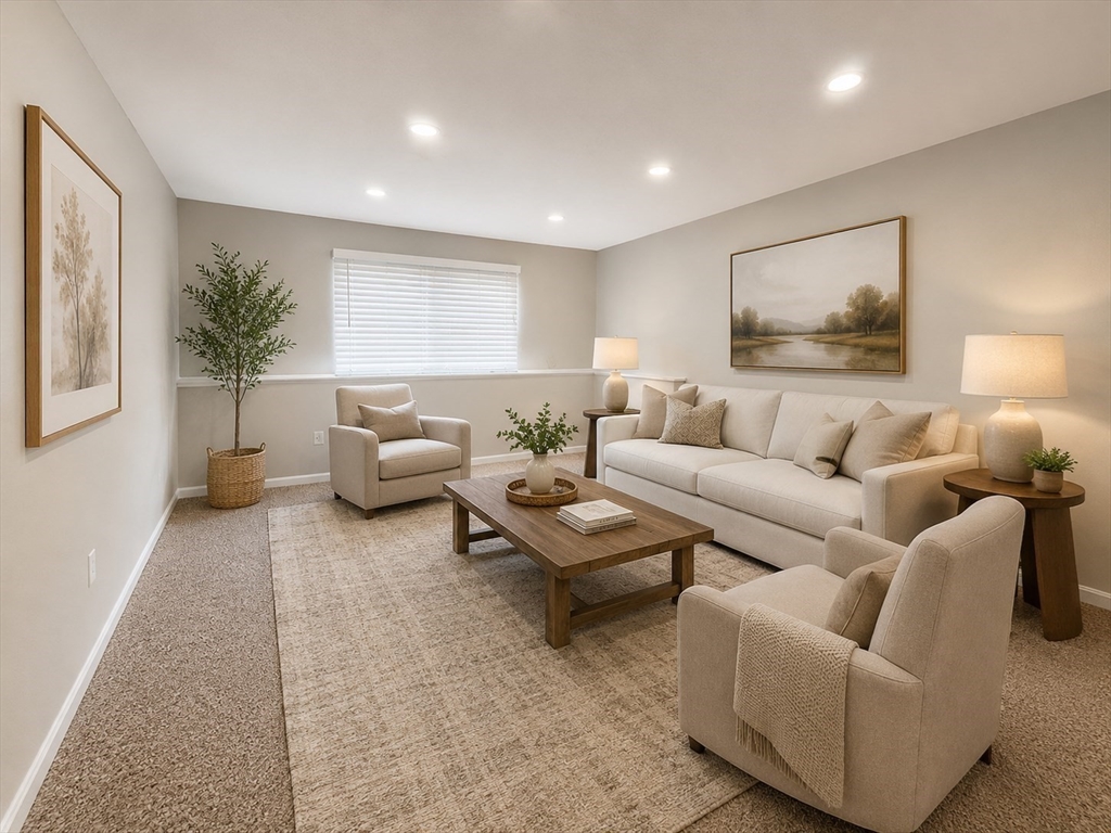 90 Neponset St #1001 in Canton