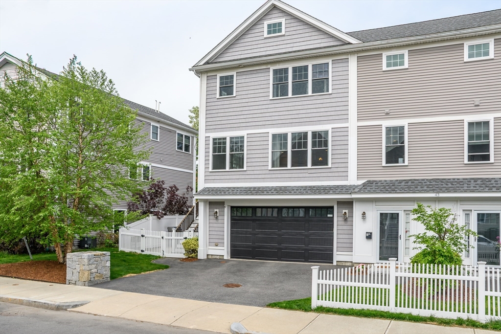 43 Hall St #1 in Waltham