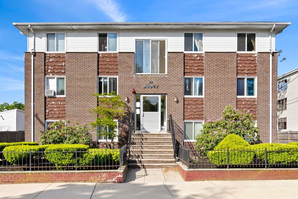 70 Mudge St #17 in Lynn