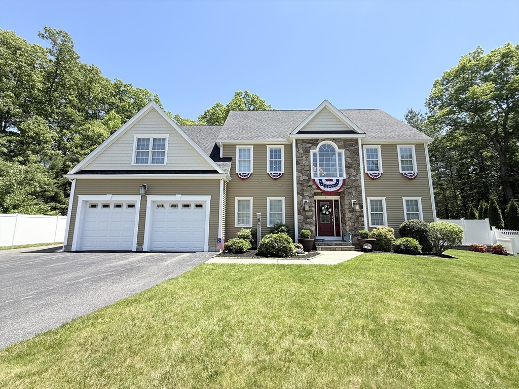 9 Peters Way in Grafton
