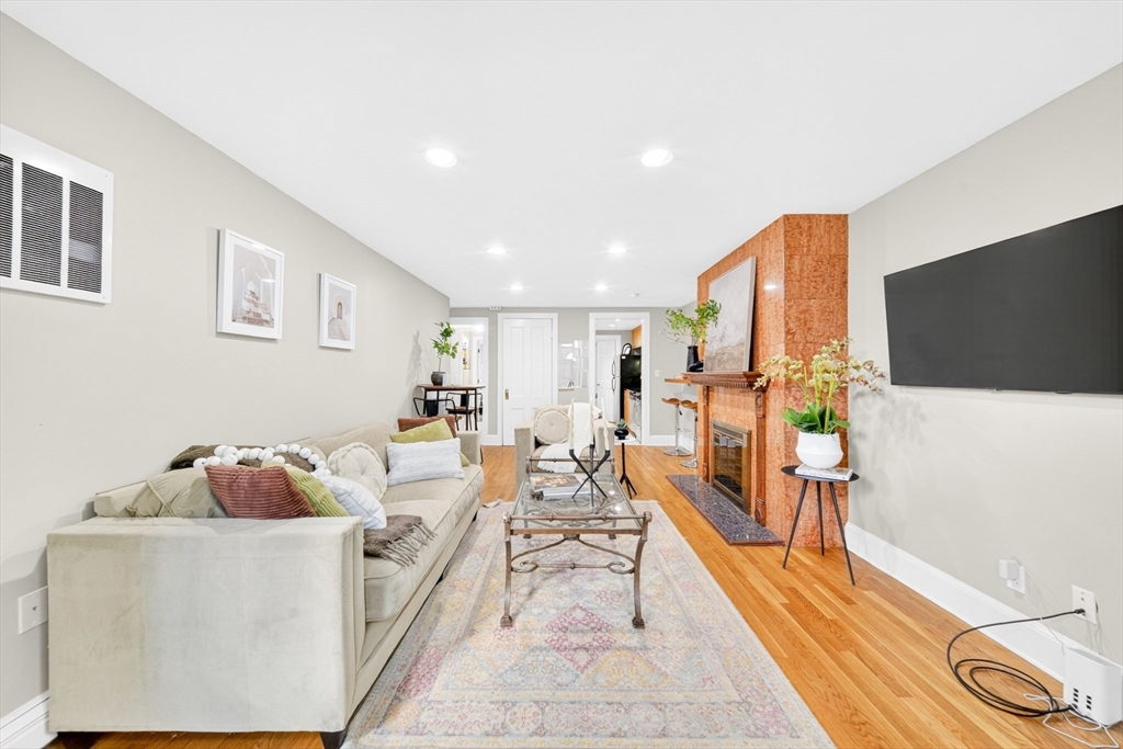 352 Tappan St #1 in Brookline