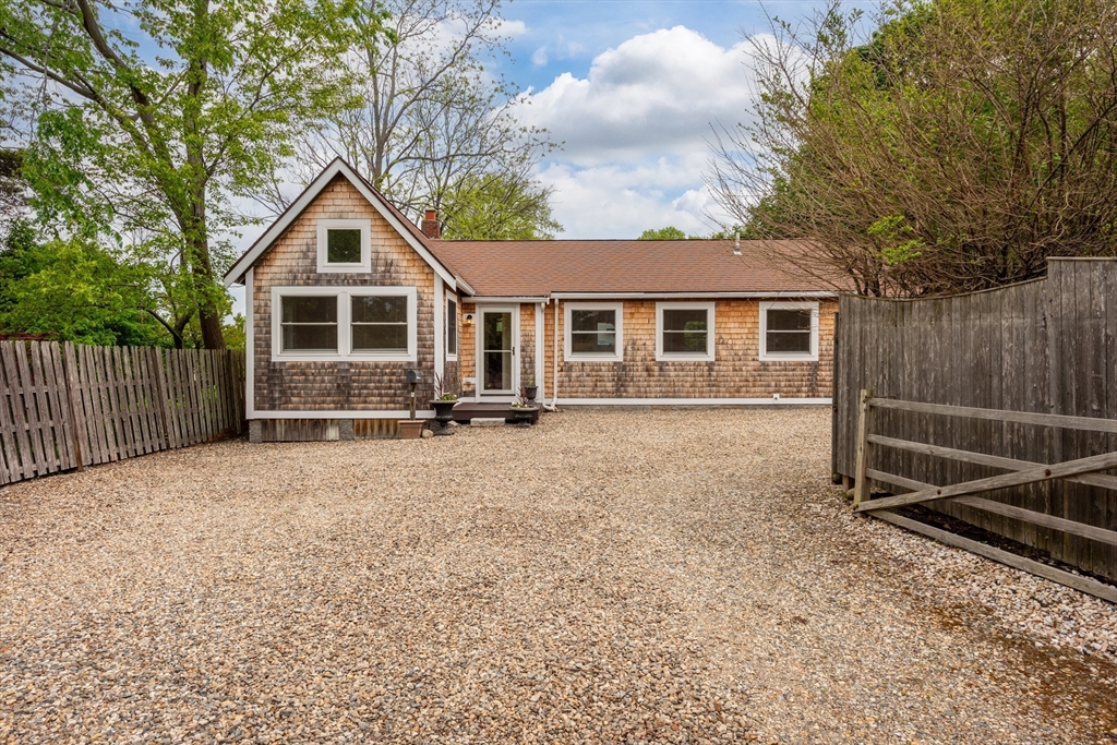 8 Hideaway Place in Rockport