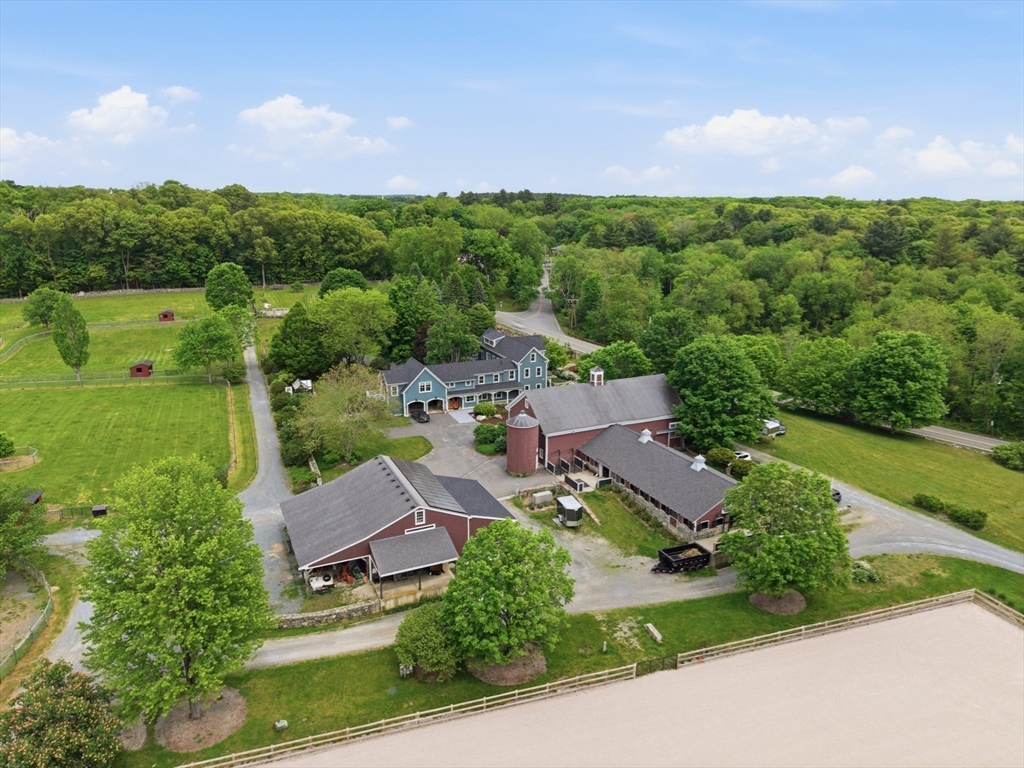 42 Washington St in Sherborn