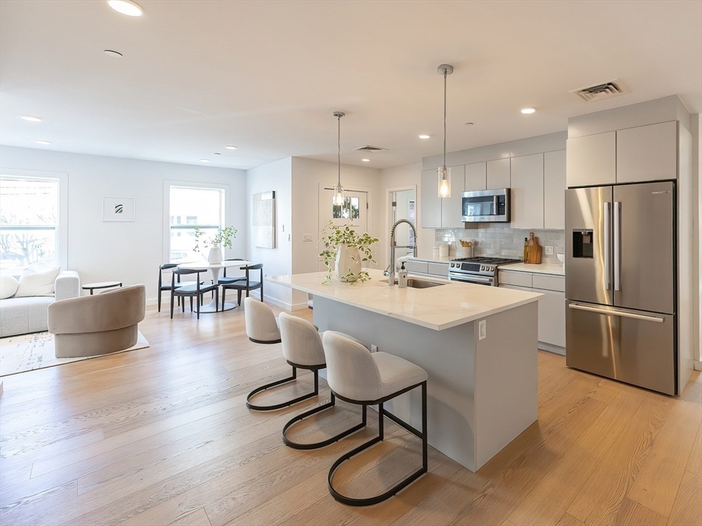 16 Boardman St #105 in Boston
