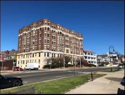 285 Lynn Shore Drive #305 in Lynn