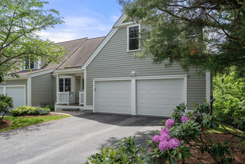 3 Flint Pond Dr #3 in North Grafton