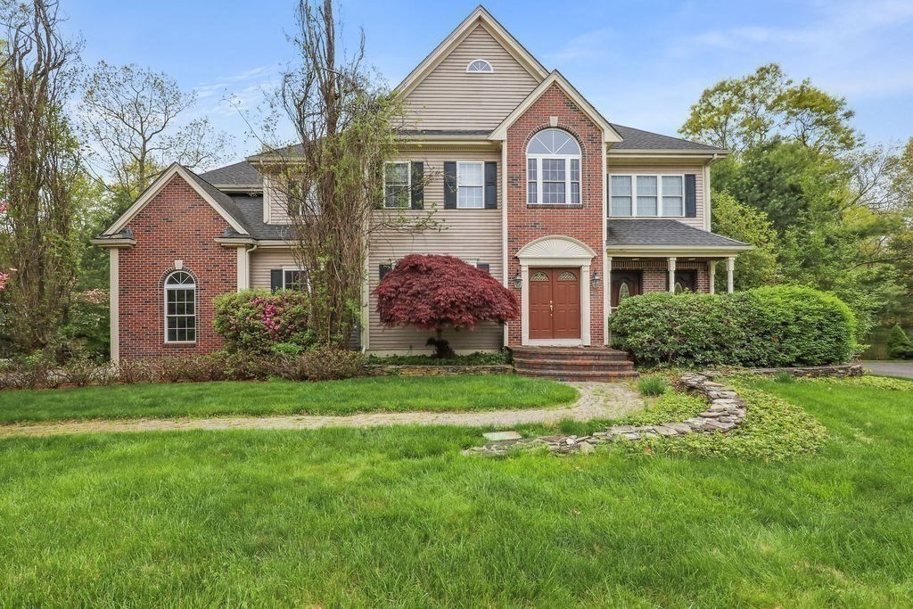 12 Kristen Circle in North Attleboro