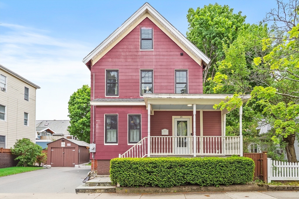 14 Wareham in Medford