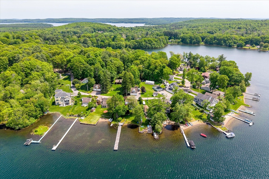 51 Lakeshore Dr in Sterling