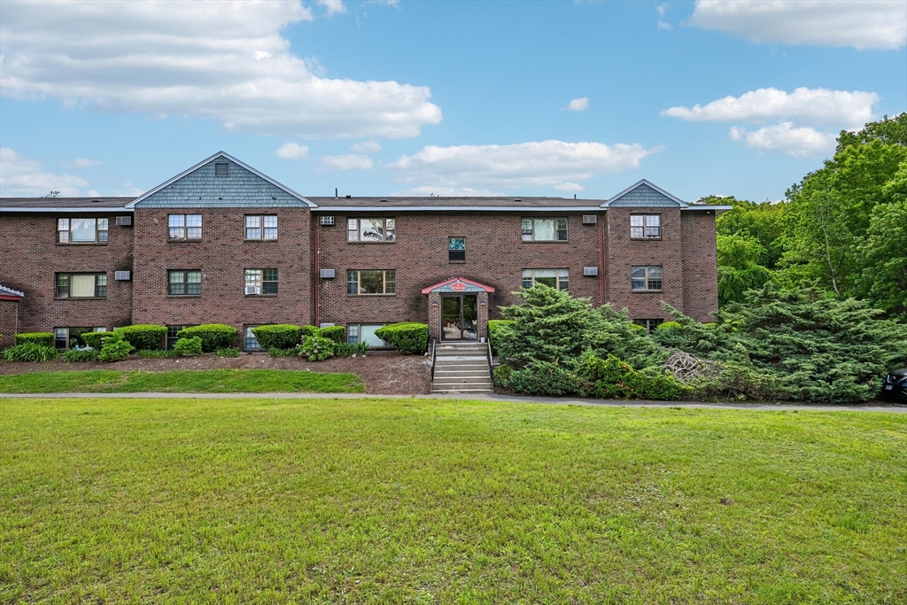 58 Spencer Rd #26K in Boxborough