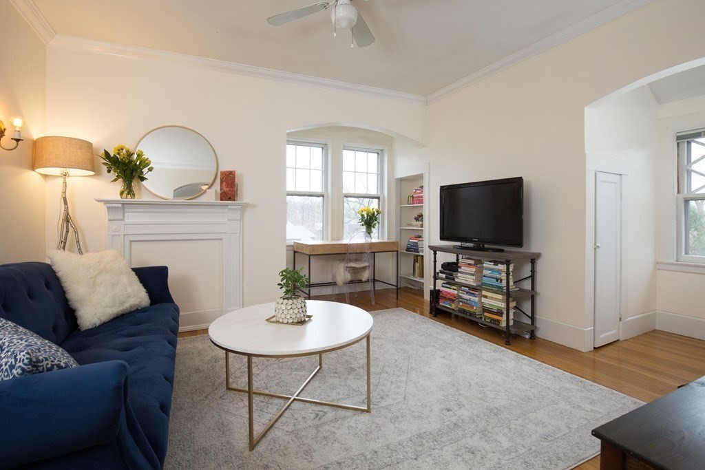 15 Braemore Rd #5 in Brighton