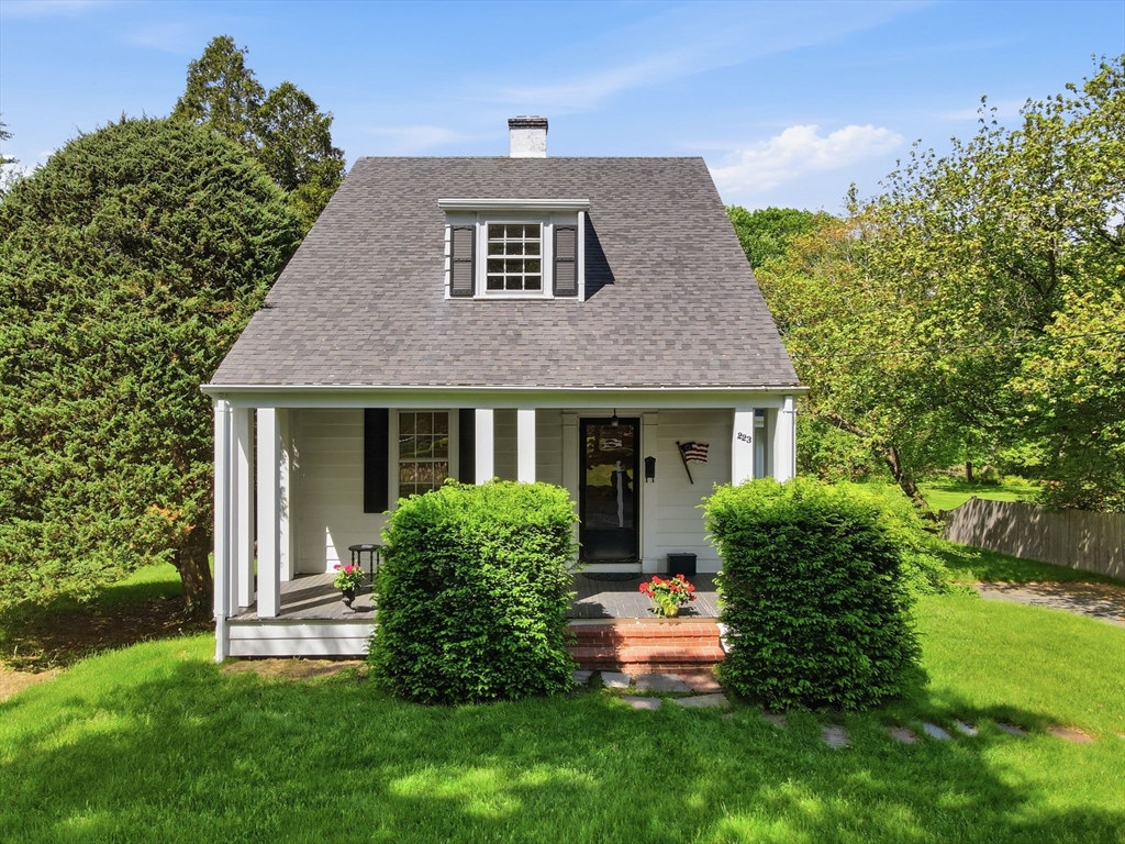 223 Central Street in Hingham