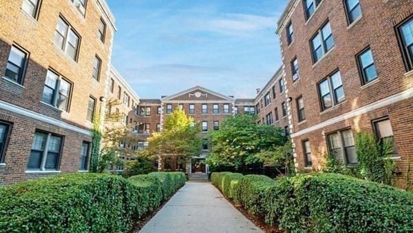 66 Queensberry #420 in Boston