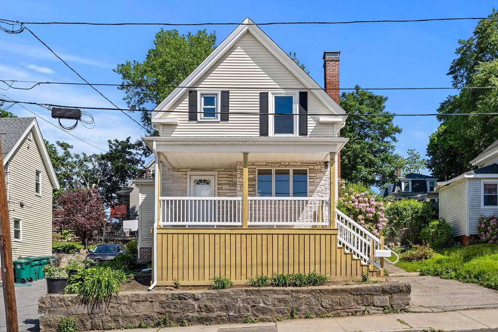 28 Hawthorne St in Lynn