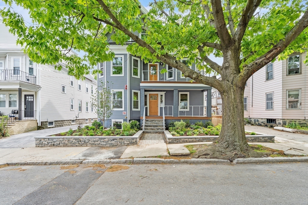 12 Foskett St #1 in Somerville