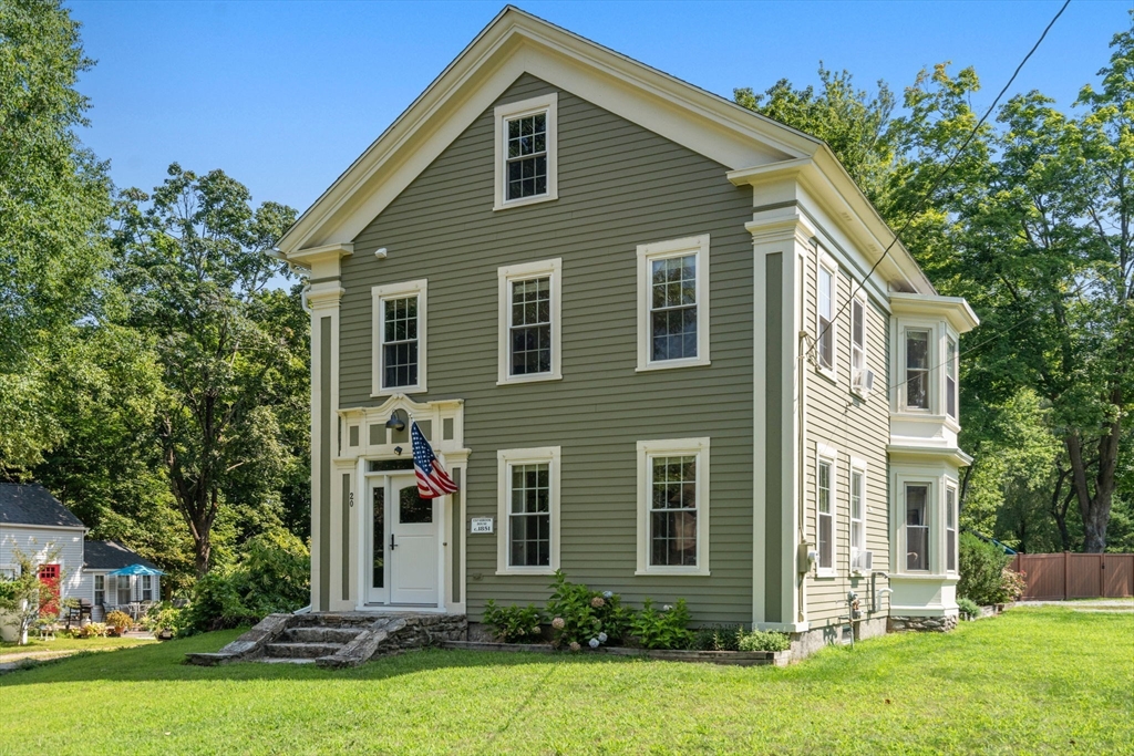 20 Worcester St in Grafton