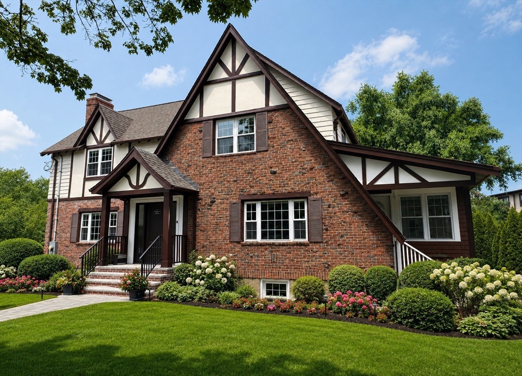 4 Madison St in Belmont