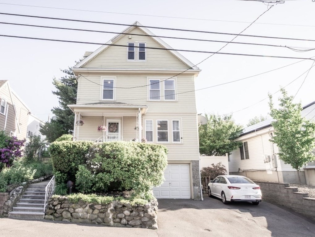 592 Mountain Ave in Revere