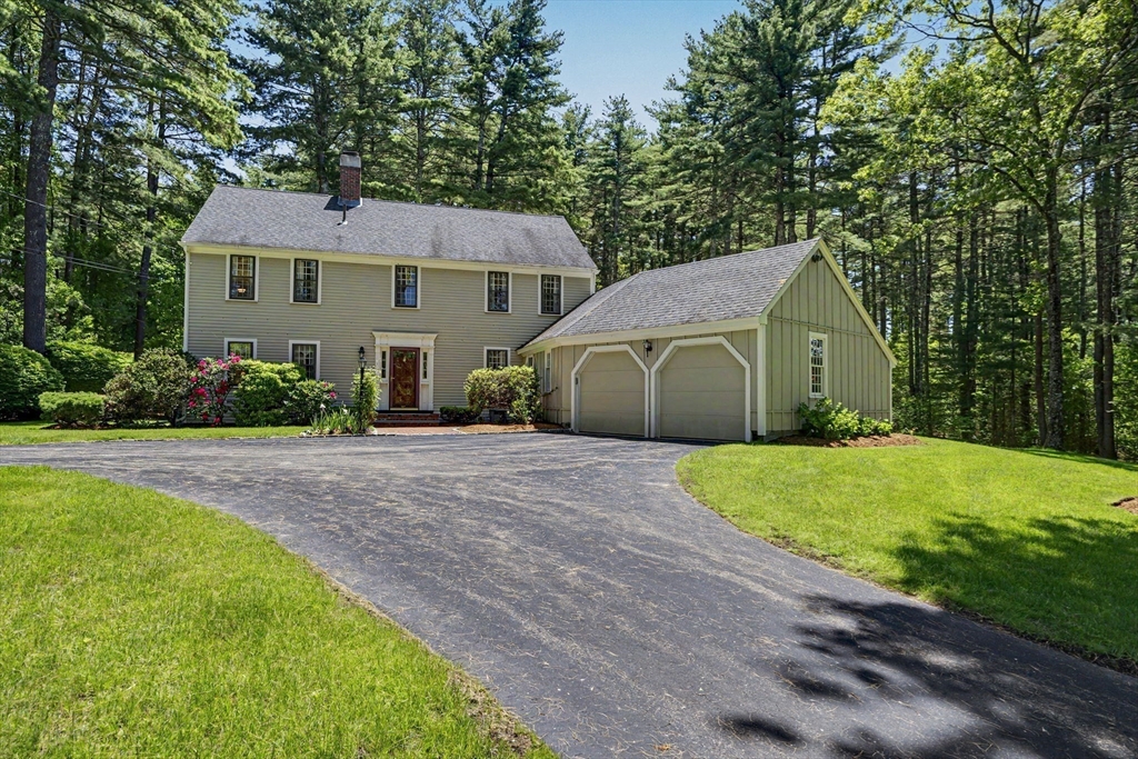 192 Peakham Rd in Sudbury