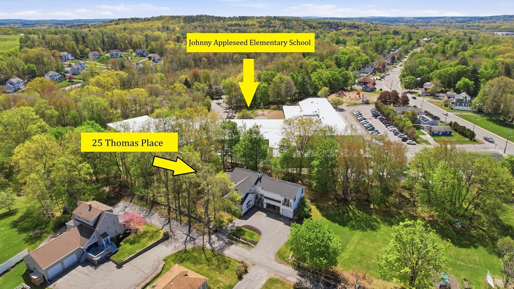 25 Thomas Pl in Leominster
