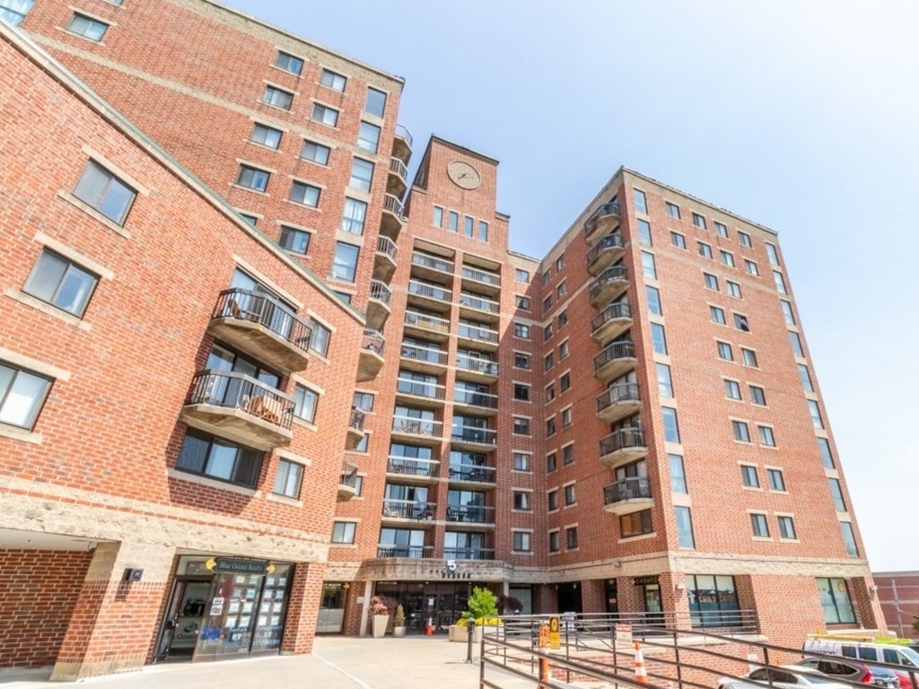 15 N Beacon St #516 in Allston