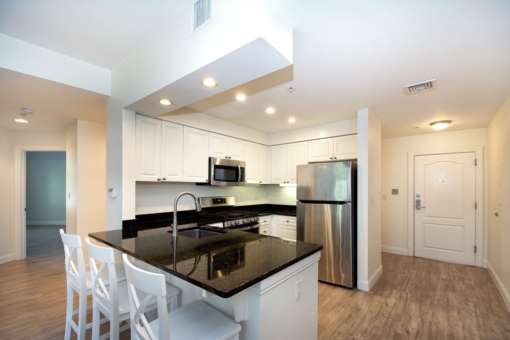 501 Commerce Dr #3-113 in Braintree
