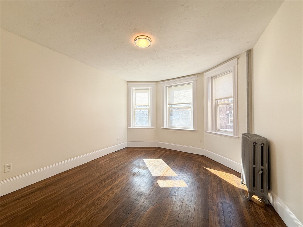 158 Kelton St #4 in Allston