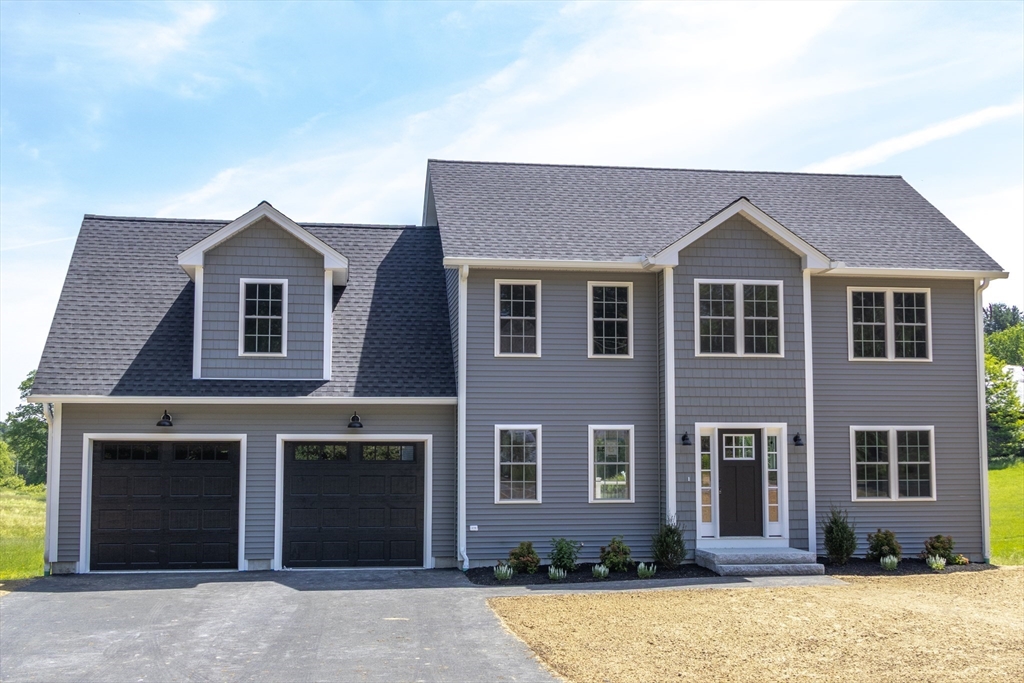 555 Neck Road in Lancaster