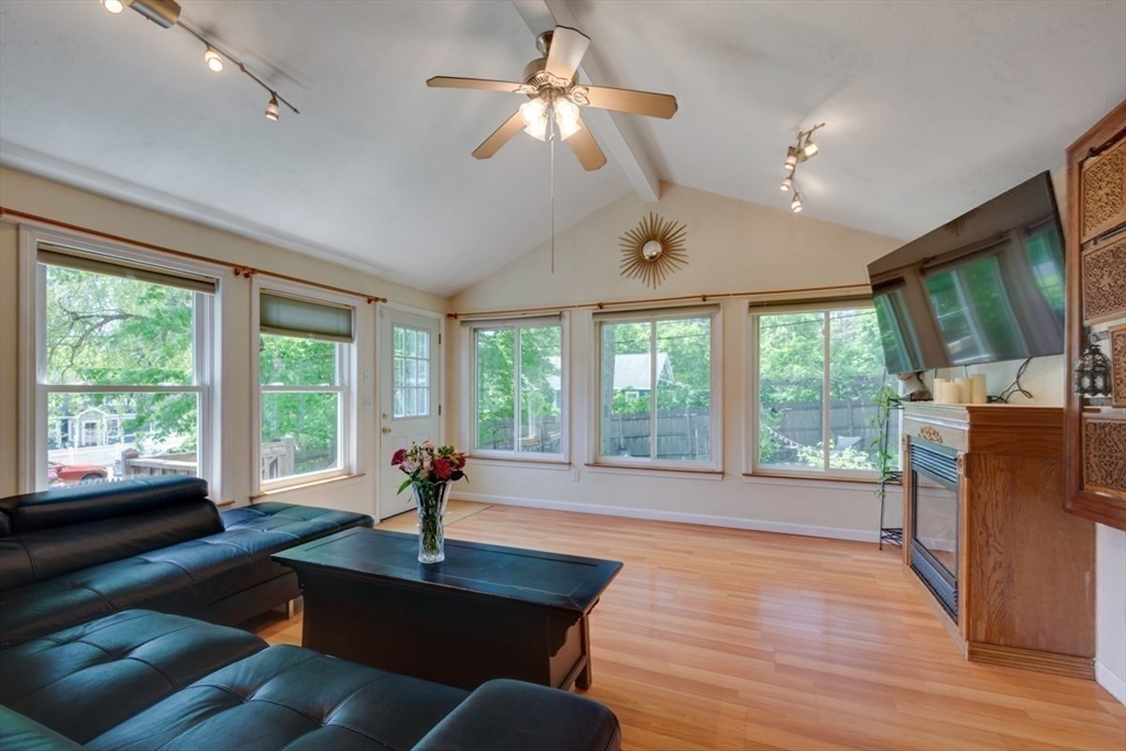 45 RIVEREDGE ROAD in North Billerica