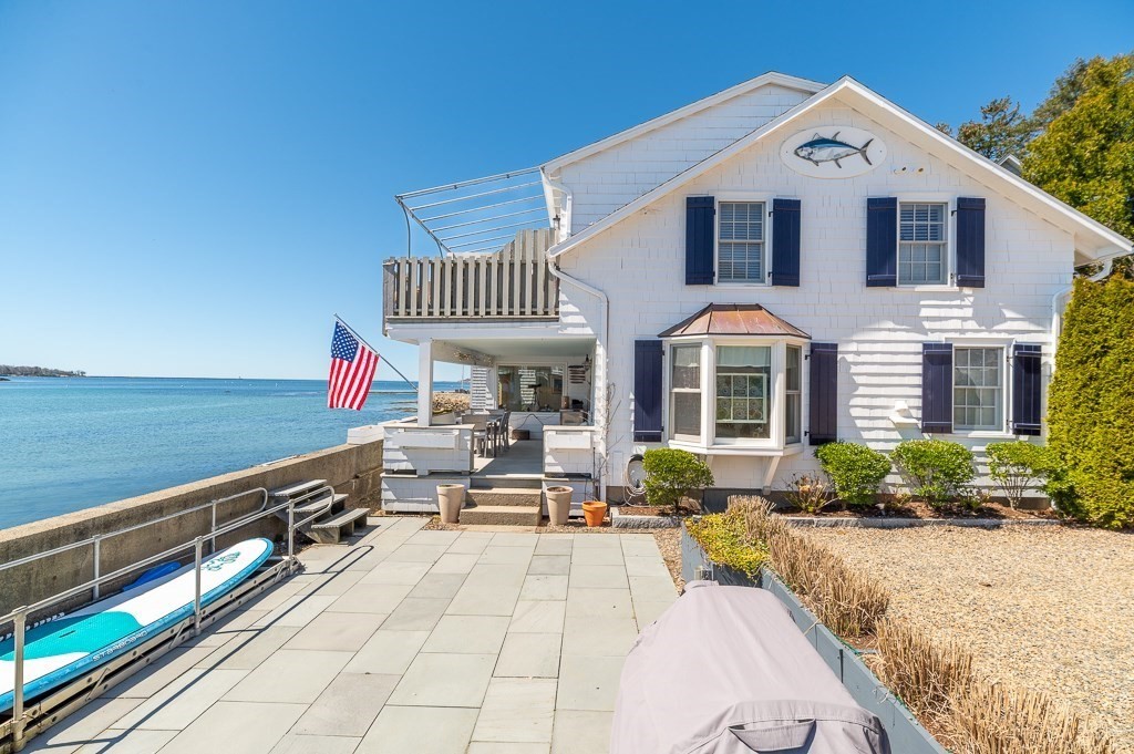 8 Bickford Way in Gloucester