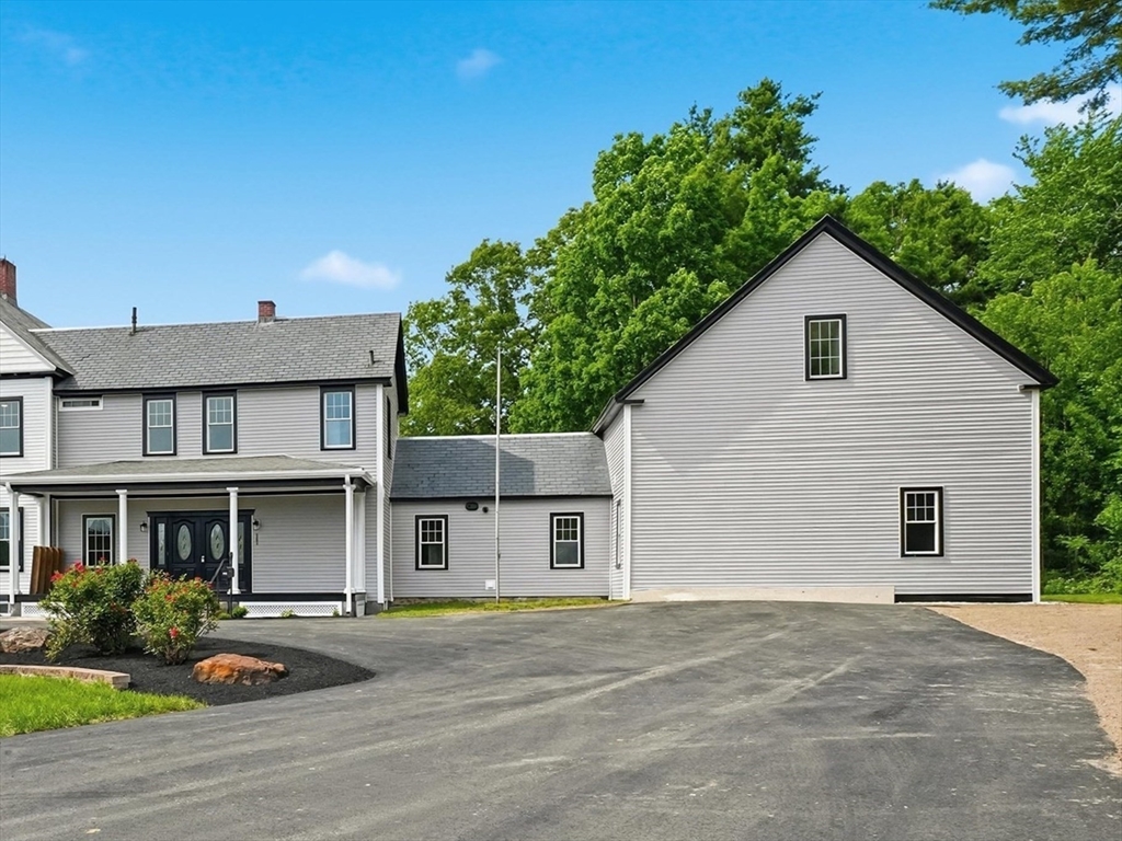 765 Massachusetts Ave #1 in Lunenburg