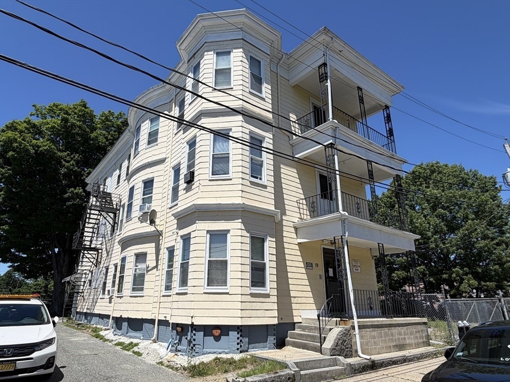 19 Clinton Ave in Brockton