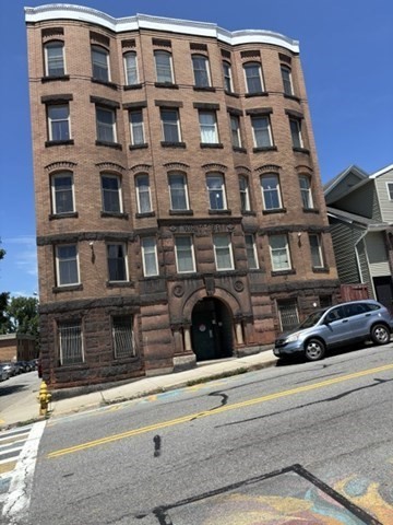257 Pleasant St #9 in Worcester