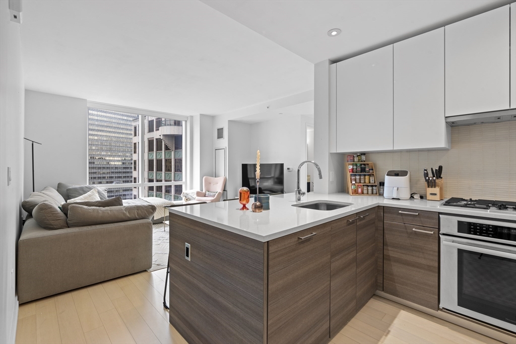 1 Franklin St #2110 in Boston