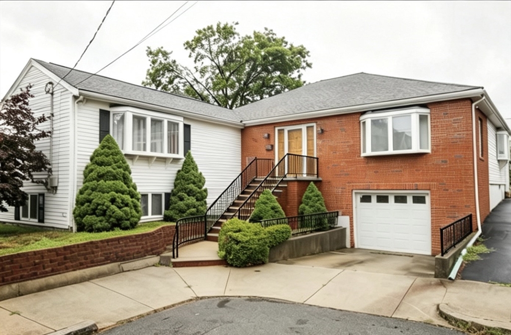 52 clarendon st in Malden