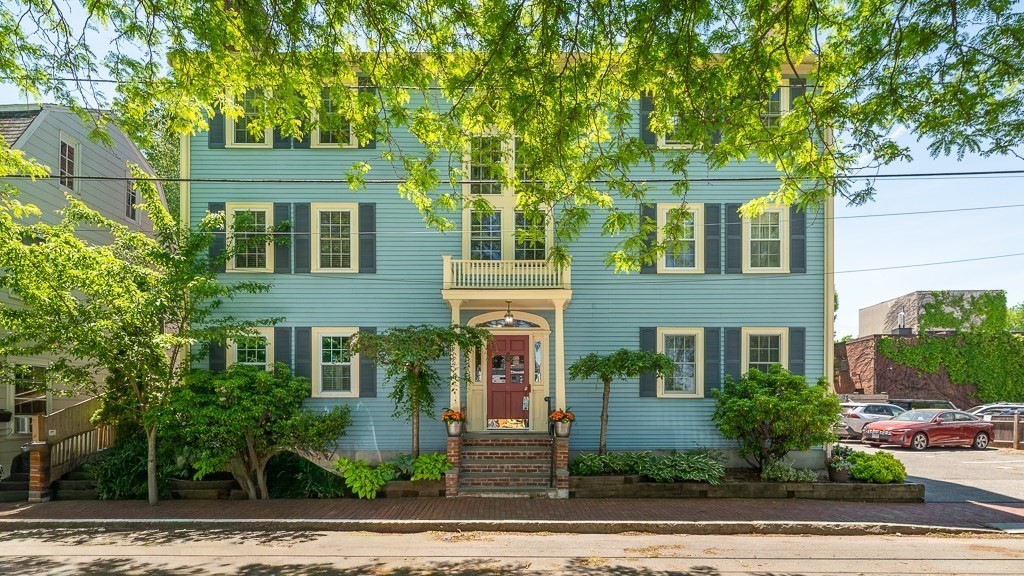 6 Temple Street #3 in Newburyport