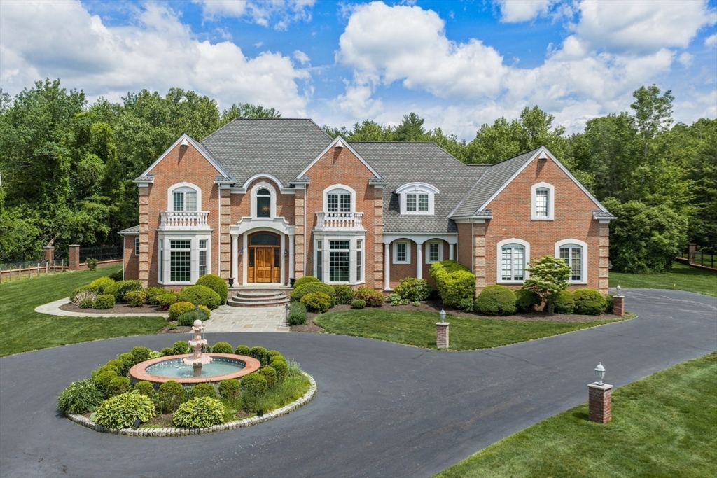 15 Brown Street in Weston