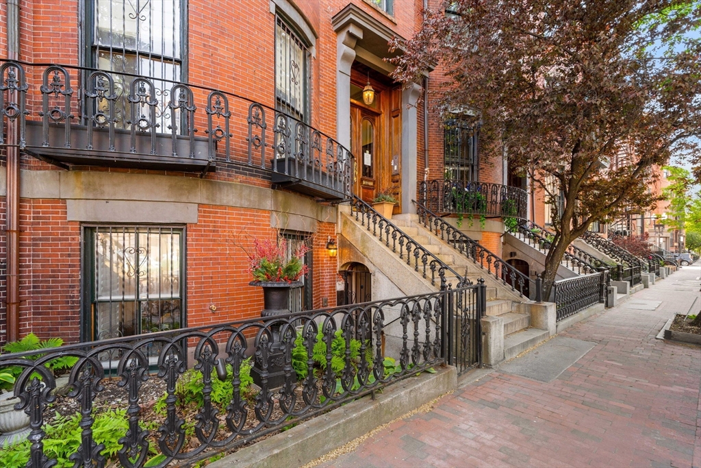 617 Massachusetts Ave #1 in Boston