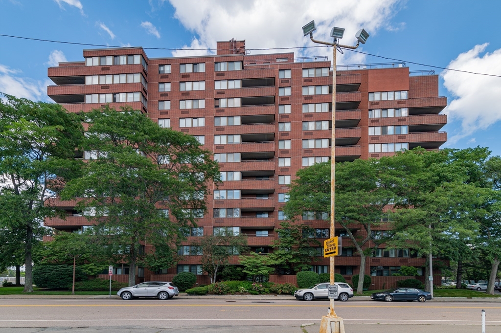 77 Adams St #210 in Quincy