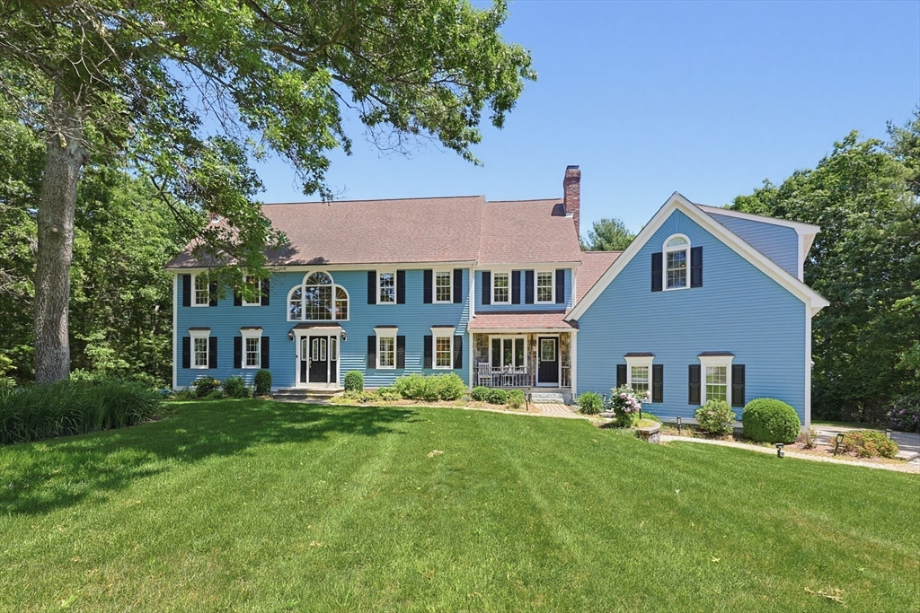 19 WINDSOR DR. in Foxboro