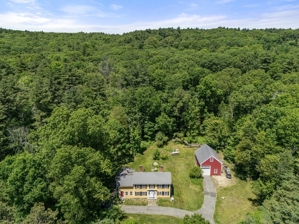 68 Spring St in Hopkinton