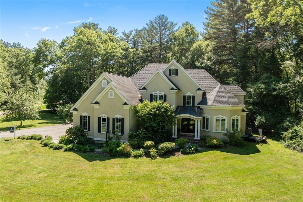 36 Cutler Farm Road in Sudbury