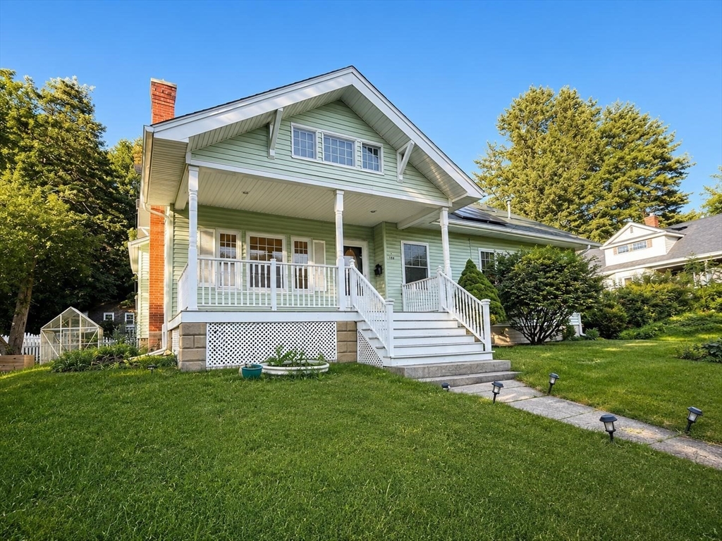 186 Prospect St in Leominster
