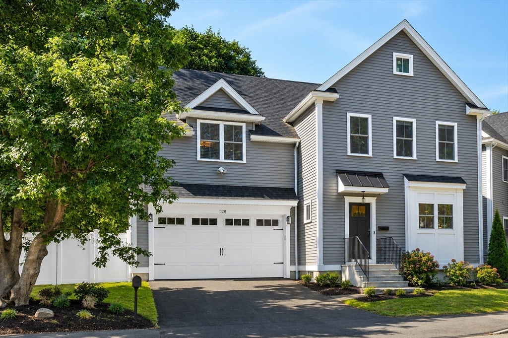 328 Village St #328 in Medway